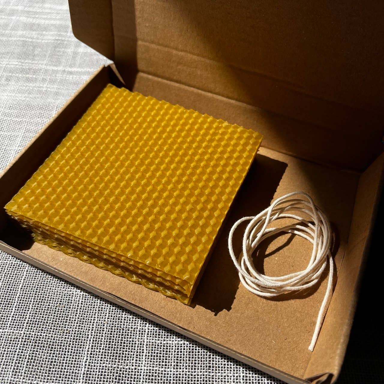 Beeswax Candle Kit 4x4 – DIY Mini Candle Set